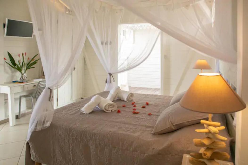 Bungalow Vanille Pacane - Vue Mer Avec Spa Prive Les Trois-Ilets Εξωτερικό φωτογραφία
